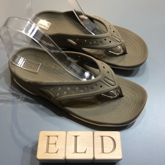 Crocs Men’s Swiftwater Deck Flip Comfort Sandals - Picture 4 of 8